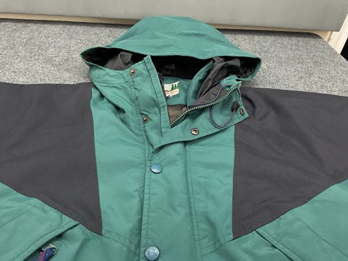 Eastern mountain sports - mountain, hooded